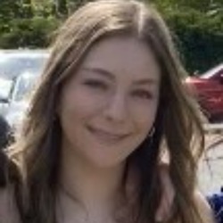 Lily Hayes's Instagram, Twitter & Facebook on IDCrawl